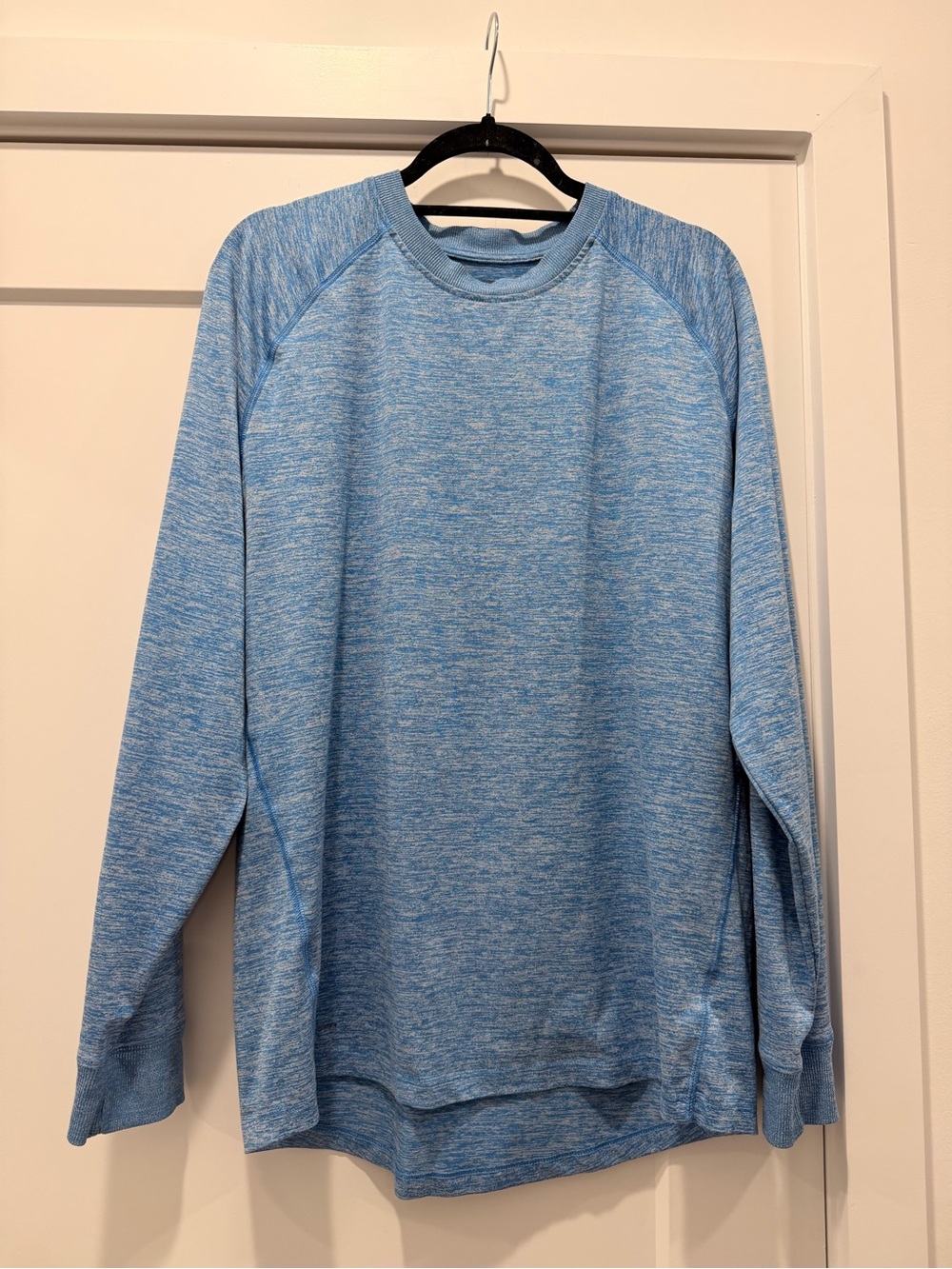 Under Armour Men's Heathered Light Blue Crewneck Sweatshirt - Picture 1 of 3